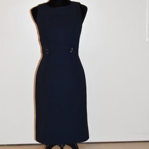 Tahari sheath dress. Navy l.